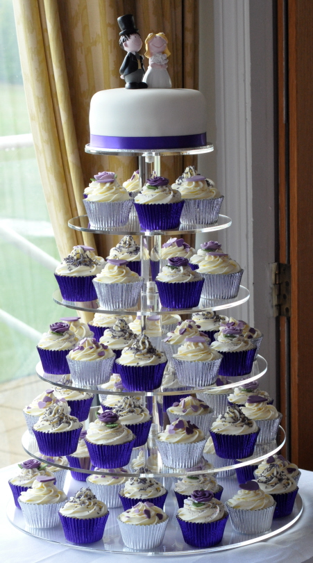 Here's a wedding I did earlier in September in Brampton A simple tower of 